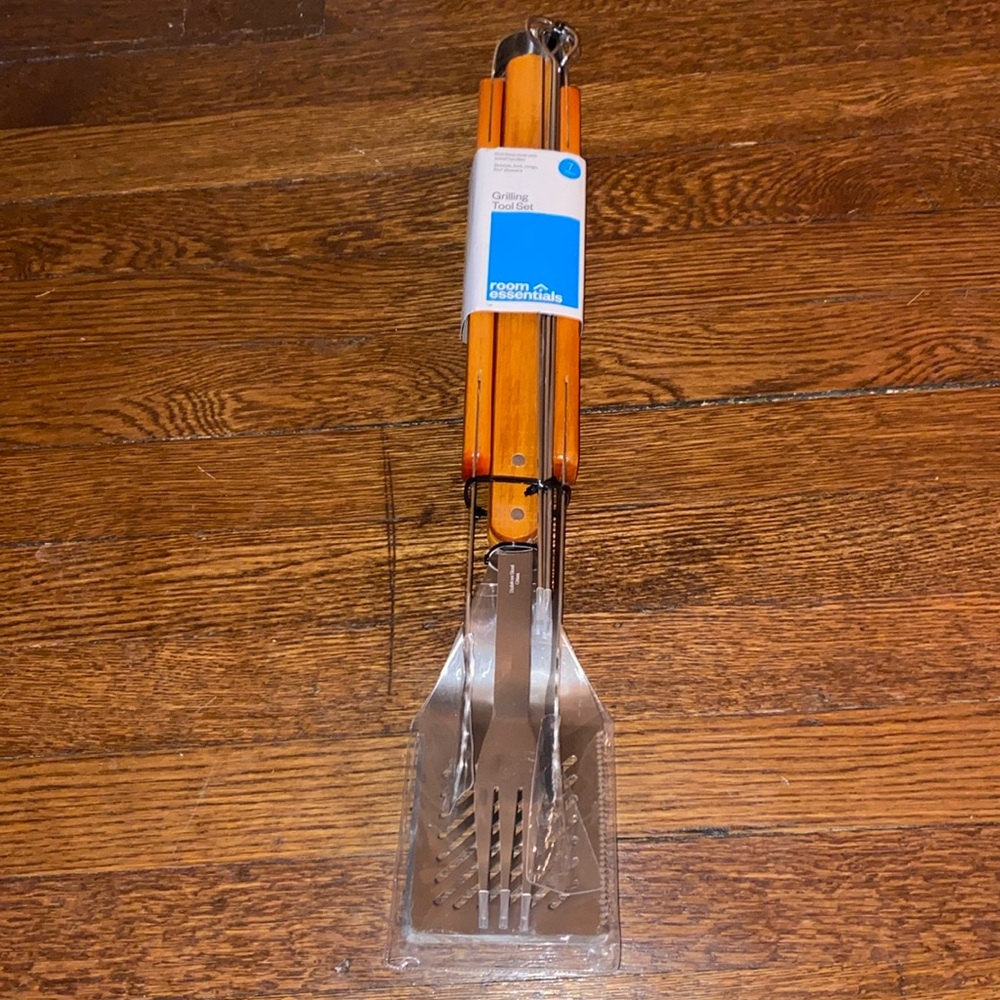 Grilling tool set